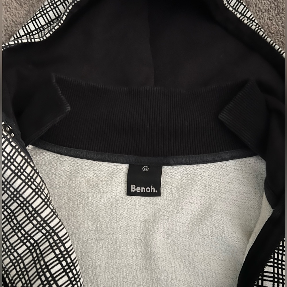 Bench Jacket - Picture 4 of 5